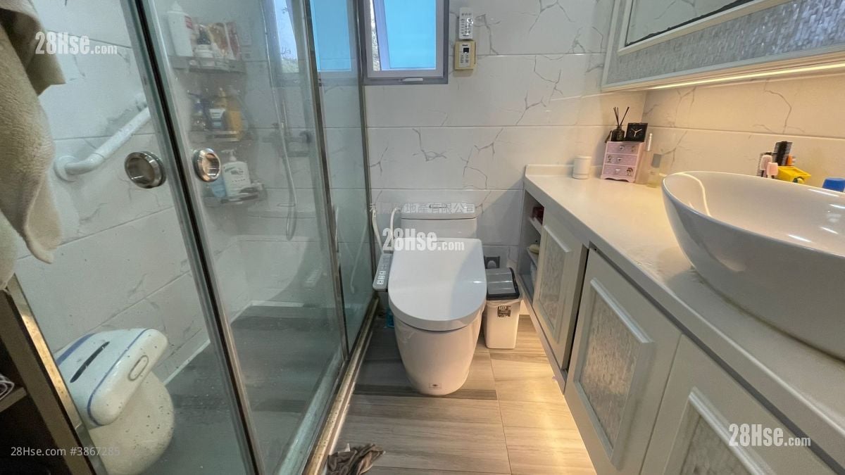 Fairview Park Sell 2 Bedrooms 1,035 ft²