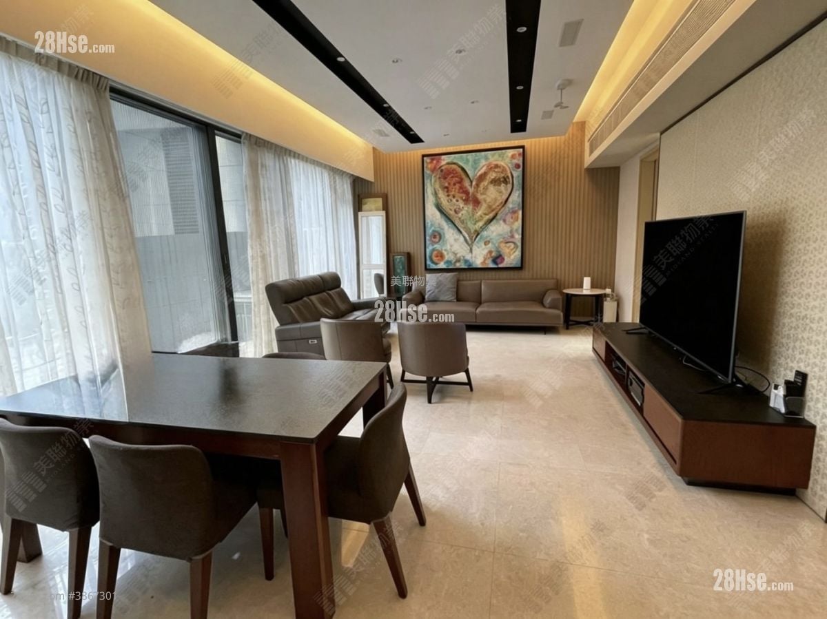 Riva Sell 4 Bedrooms , 2 Bathrooms 1,393 ft²