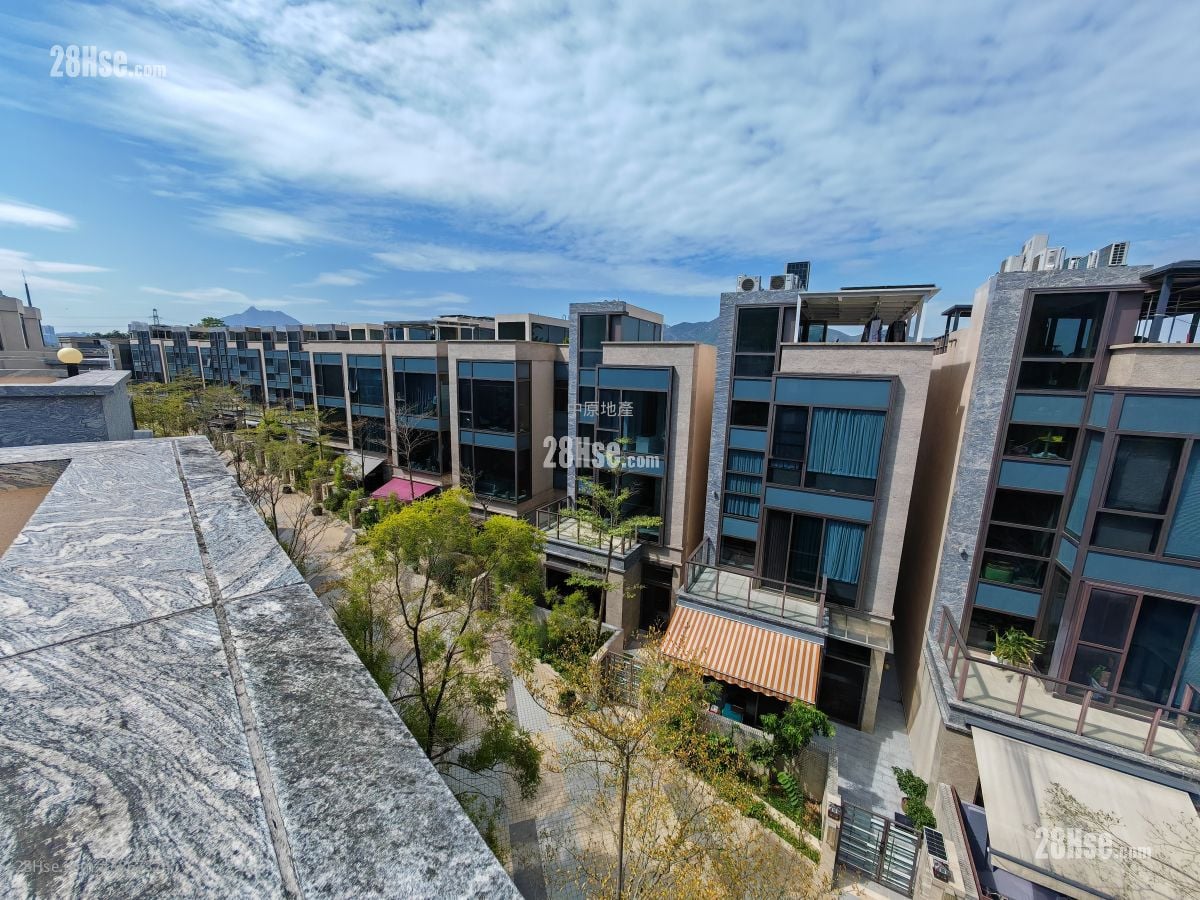 Domus Sell 4 Bedrooms , 4 Bathrooms 2,536 ft²