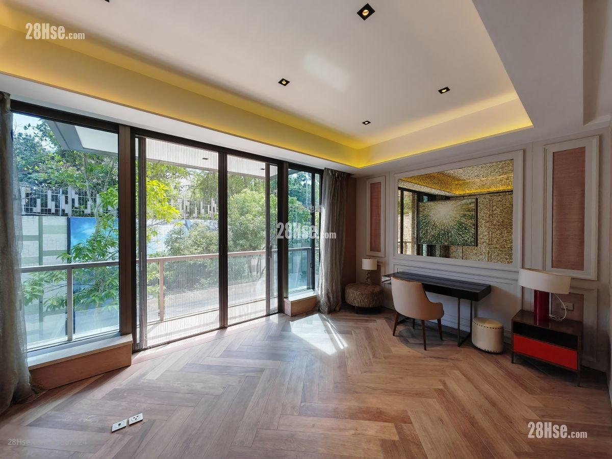 Domus Sell 4 Bedrooms , 4 Bathrooms 2,536 ft²