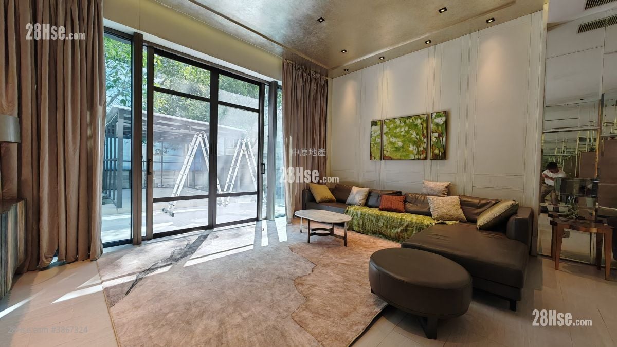 Domus Sell 4 Bedrooms , 4 Bathrooms 2,536 ft²