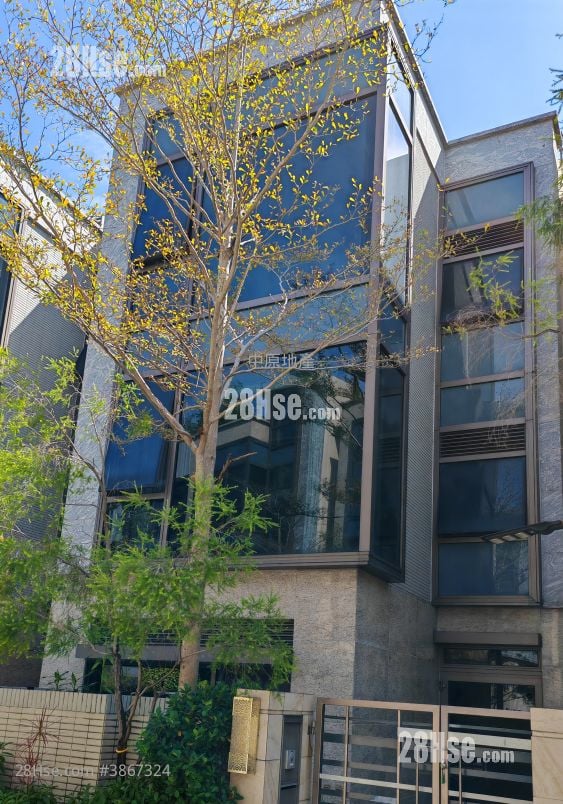 Domus Sell 4 Bedrooms , 4 Bathrooms 2,536 ft²