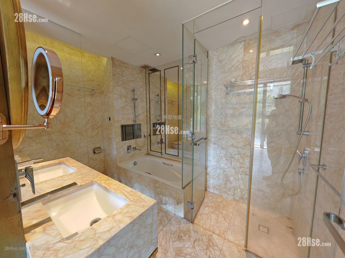 Domus Sell 4 Bedrooms , 4 Bathrooms 2,536 ft²