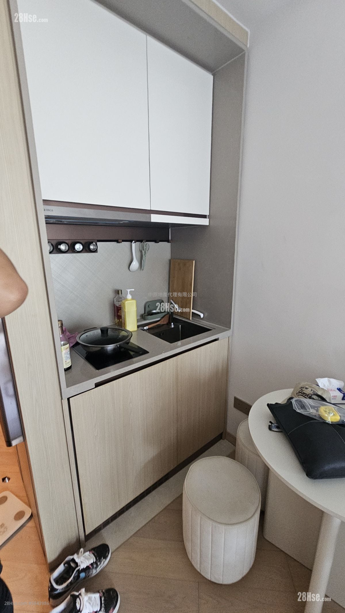 Manor Hill Rental 1 Bathroom 287 ft²