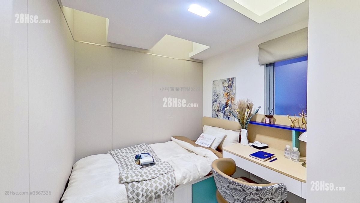bedroom 3: 147-151 King's Road Rental Studio , 1 Bathroom 200 ft²