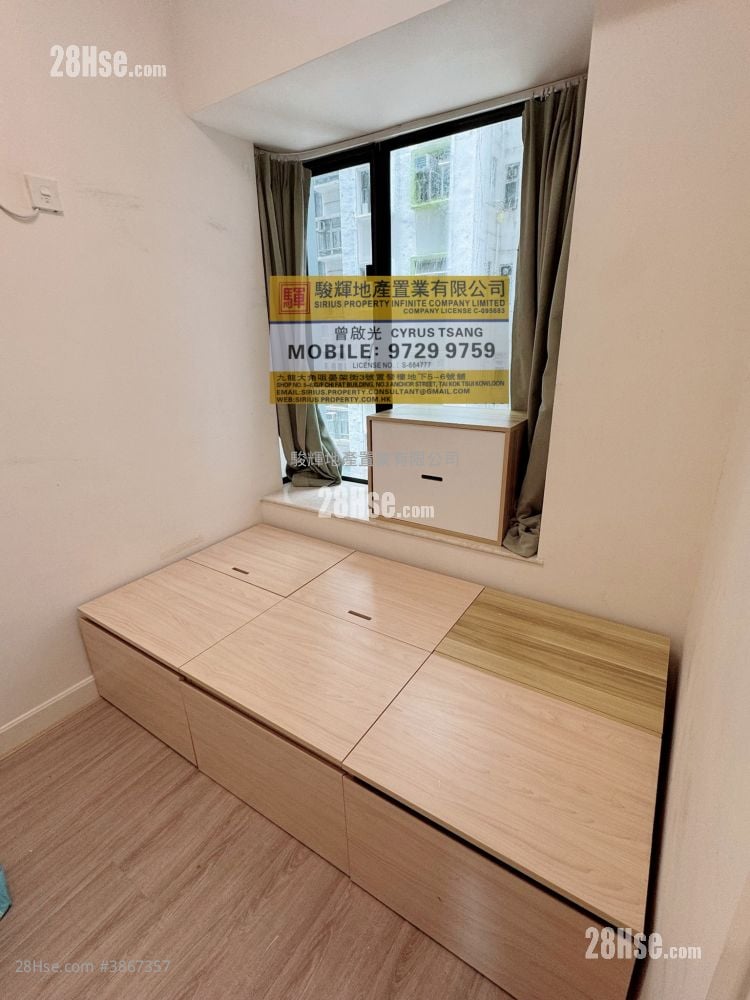Legend Court Sell 2 Bedrooms , 1 Bathroom 307 ft²