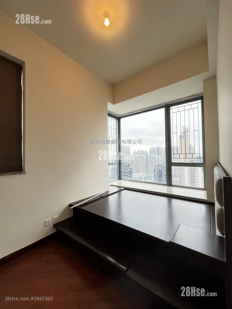 Park Summit Rental 3 Bedrooms , 2 Bathrooms 654 ft²
