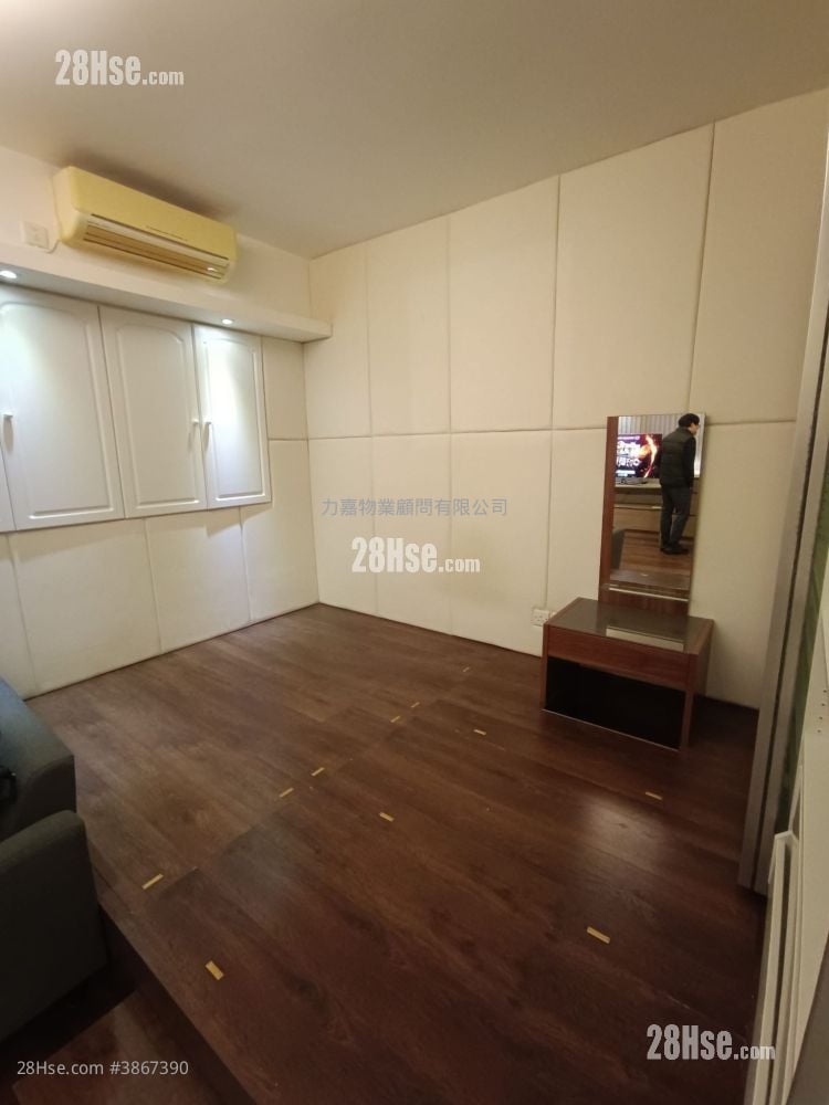 Tai Tak Building Rental Studio , 1 Bathroom 263 ft²