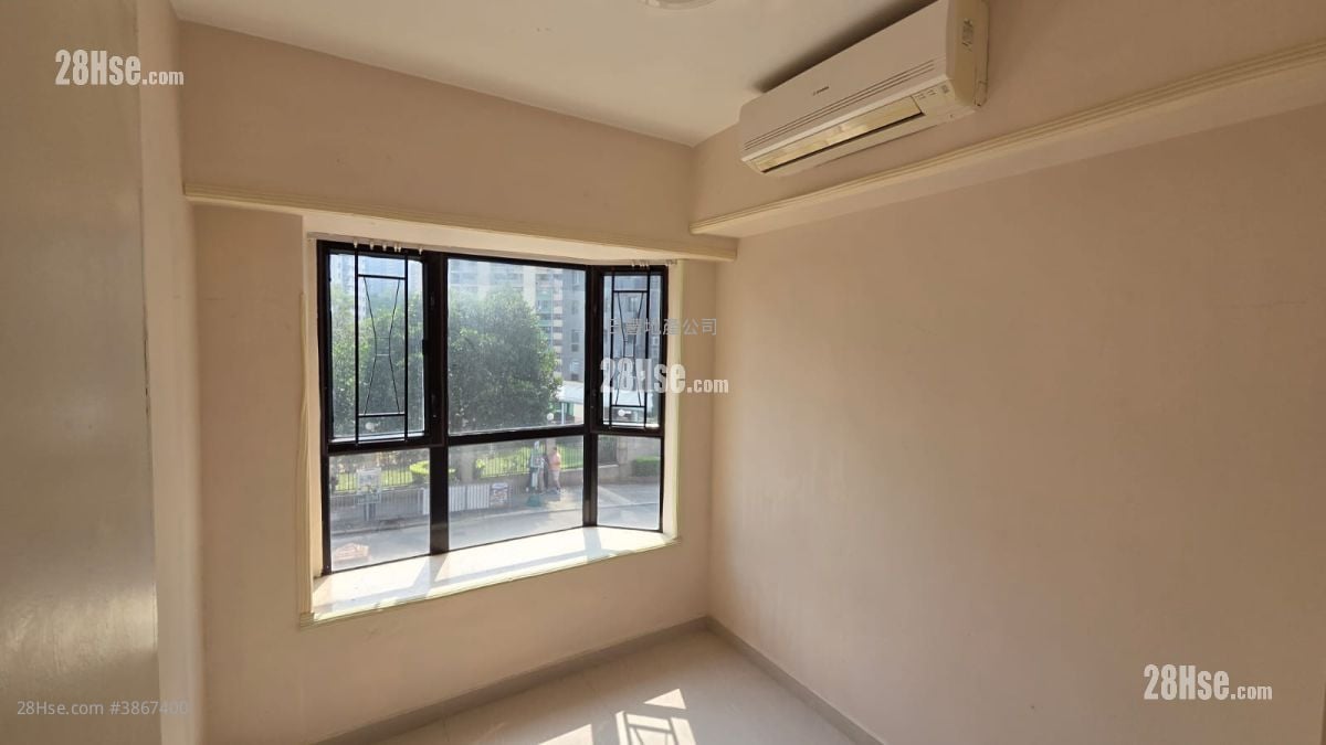 Parc Regal Rental 3 Bedrooms , 2 Bathrooms 685 ft²