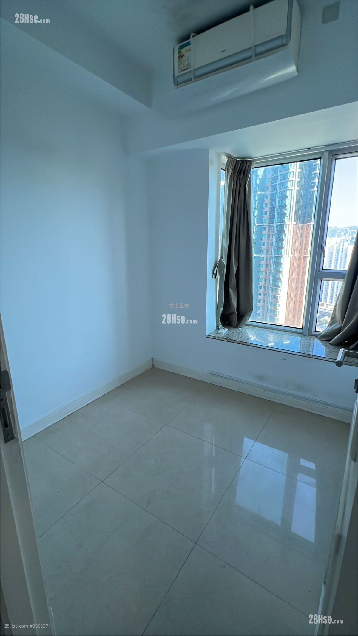 Banyan Garden Rental 2 Bedrooms 493 ft²