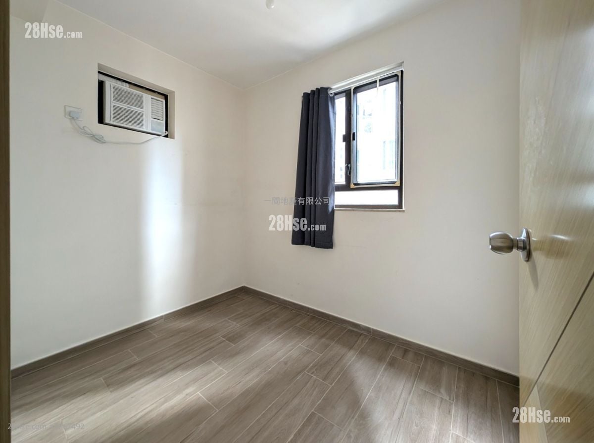 Galway Court Rental 2 Bedrooms , 1 Bathroom 311 ft²