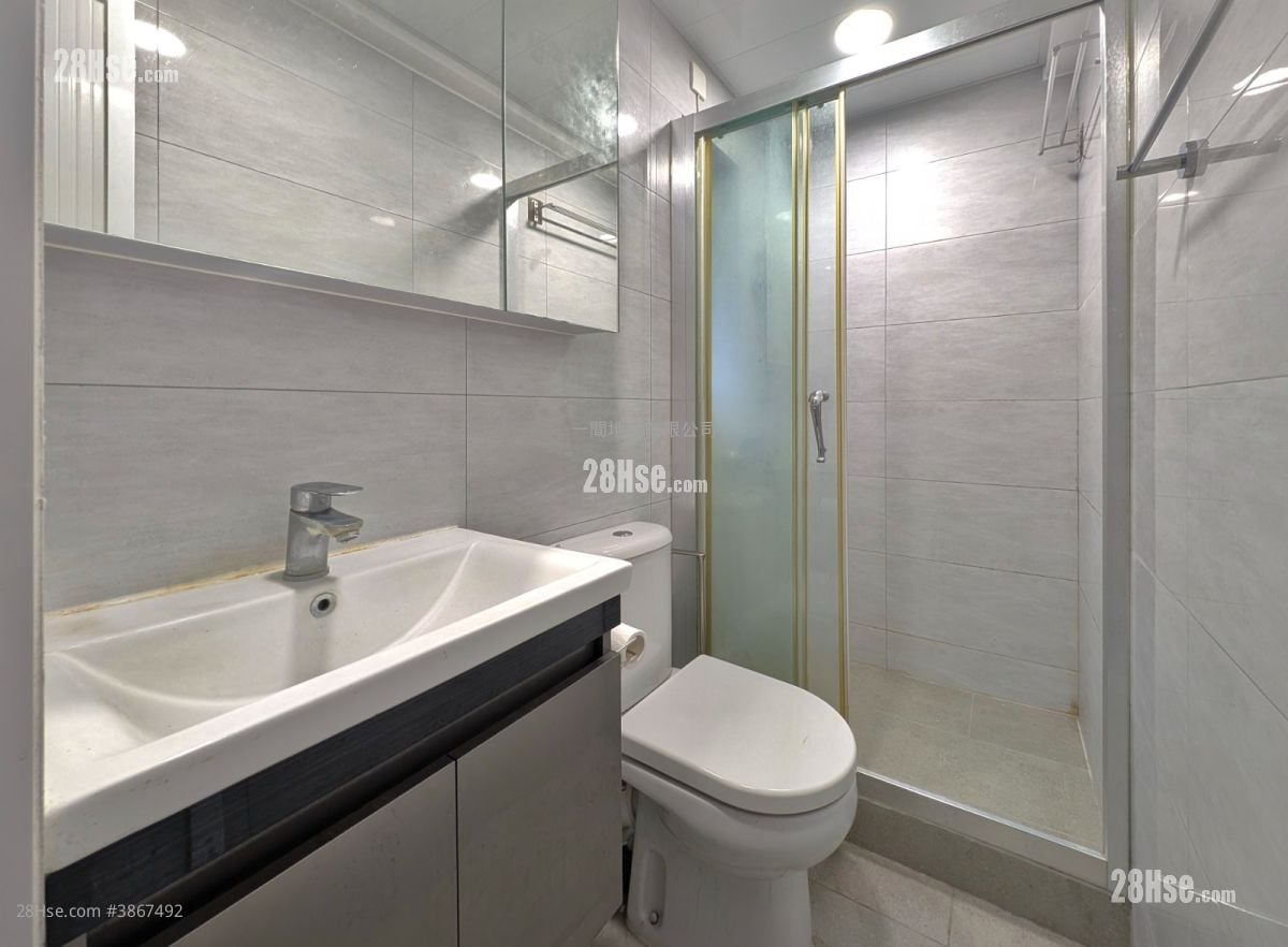 Galway Court Rental 2 Bedrooms , 1 Bathroom 311 ft²