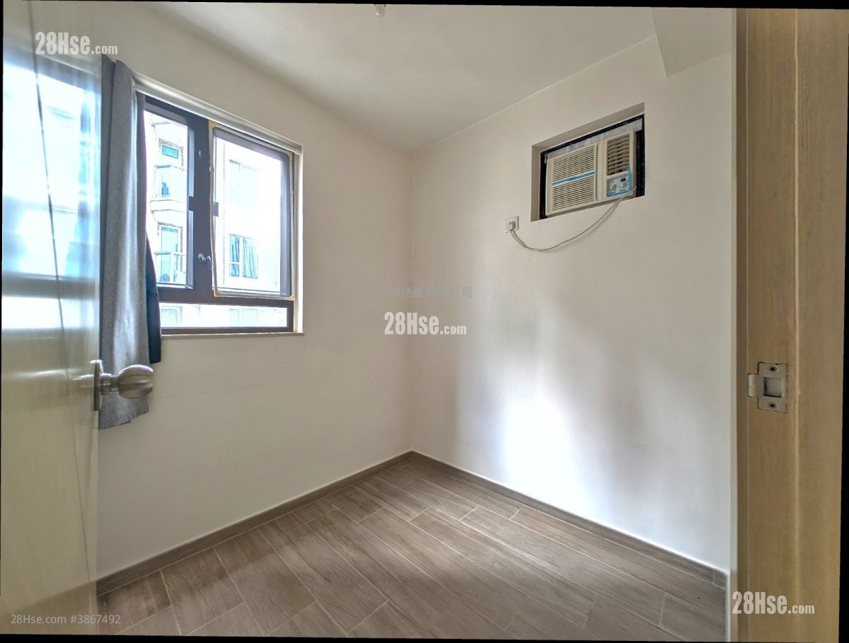 Galway Court Rental 2 Bedrooms , 1 Bathroom 311 ft²