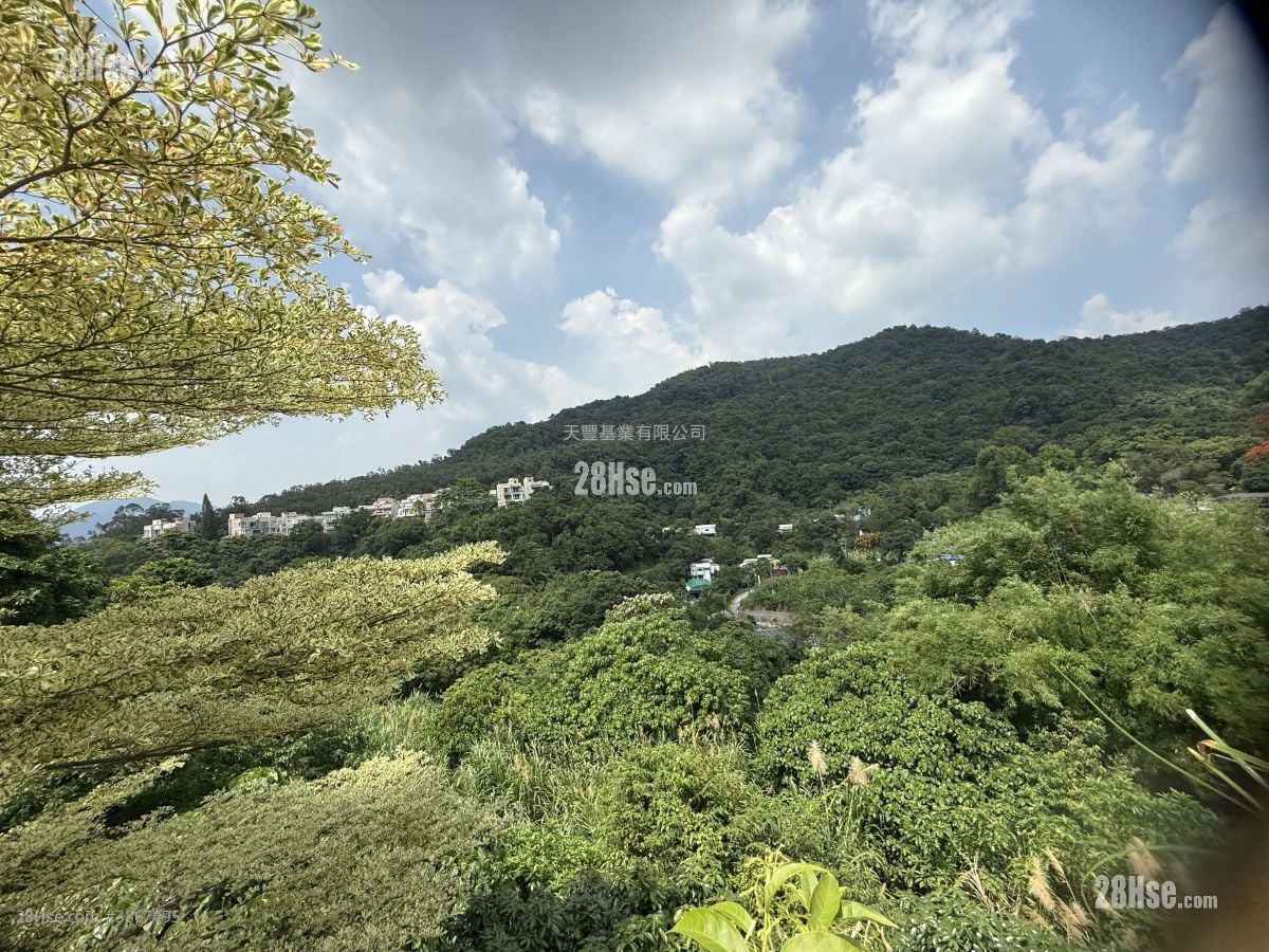 Hilltop Garden Sell 5+ Bedrooms , 4 Bathrooms 2,100 ft²