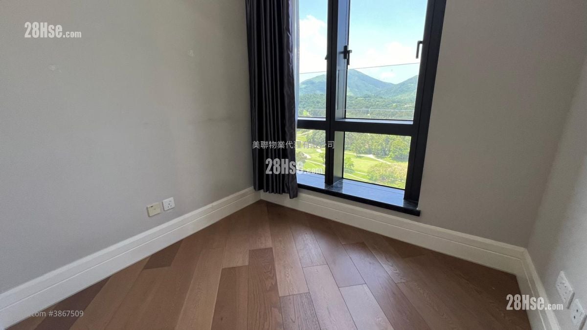 Eden Manor Rental 3 Bedrooms , 2 Bathrooms 967 ft²