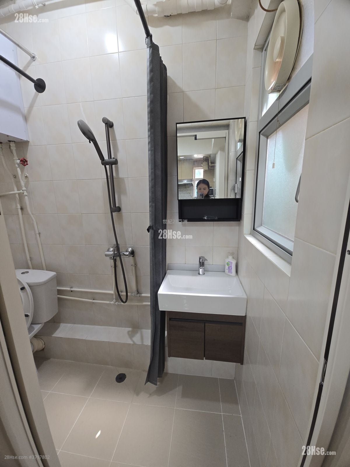 Cactus Mansion Rental 2 Bedrooms , 1 Bathroom 311 ft²