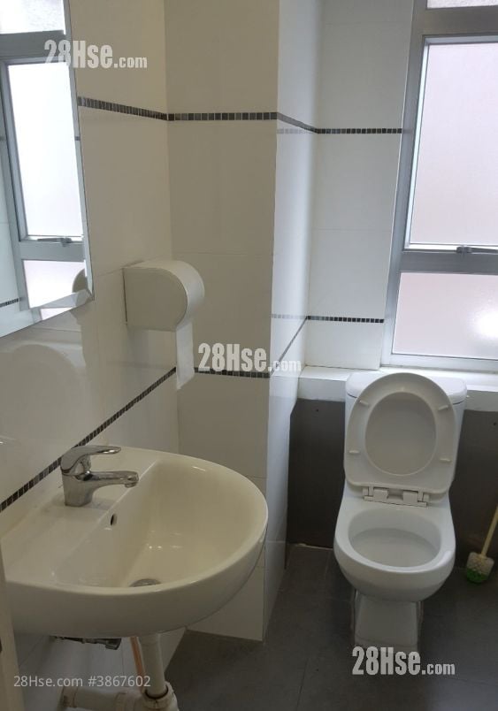 Crown Industrial Building Rental 2 Bedrooms , 2 Toilets 1,199 ft²