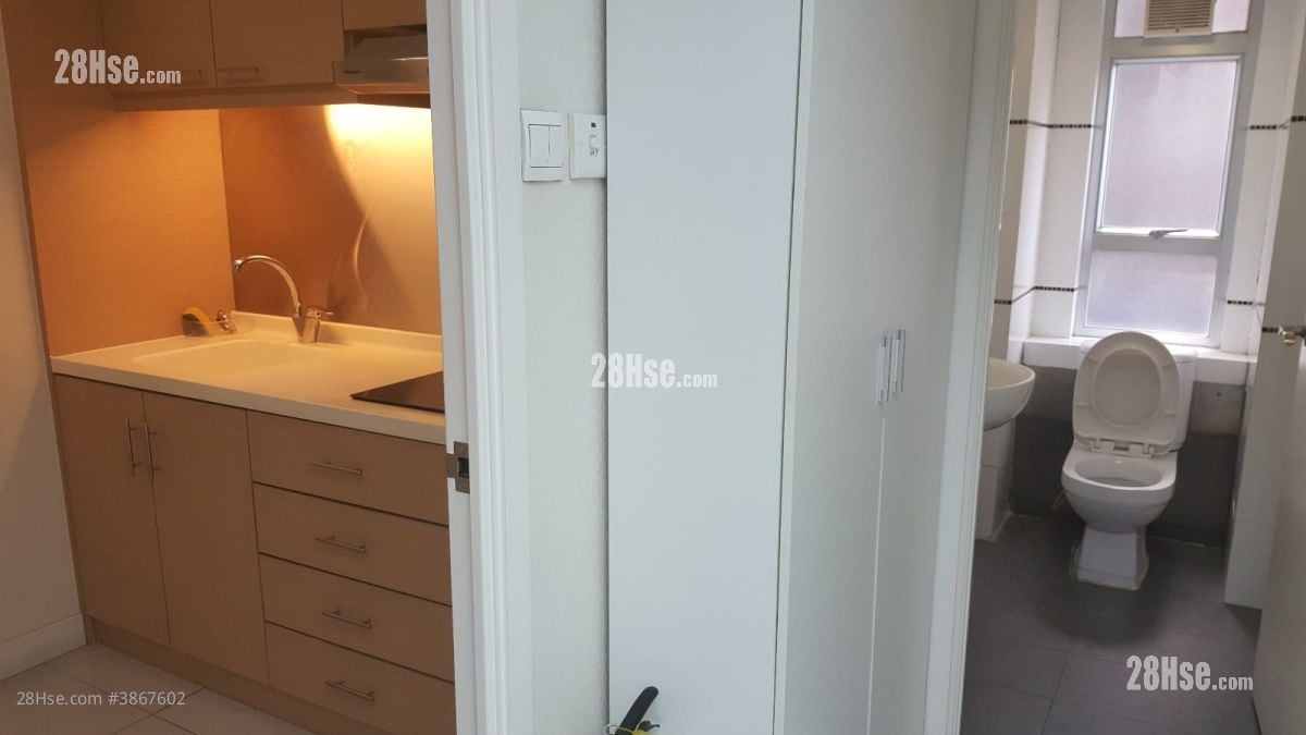 Crown Industrial Building Rental 2 Bedrooms , 2 Toilets 1,199 ft²