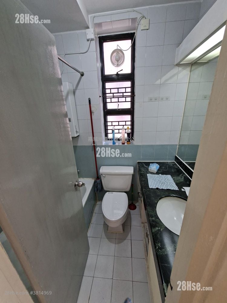 Crystal Park Sell 477 ft²