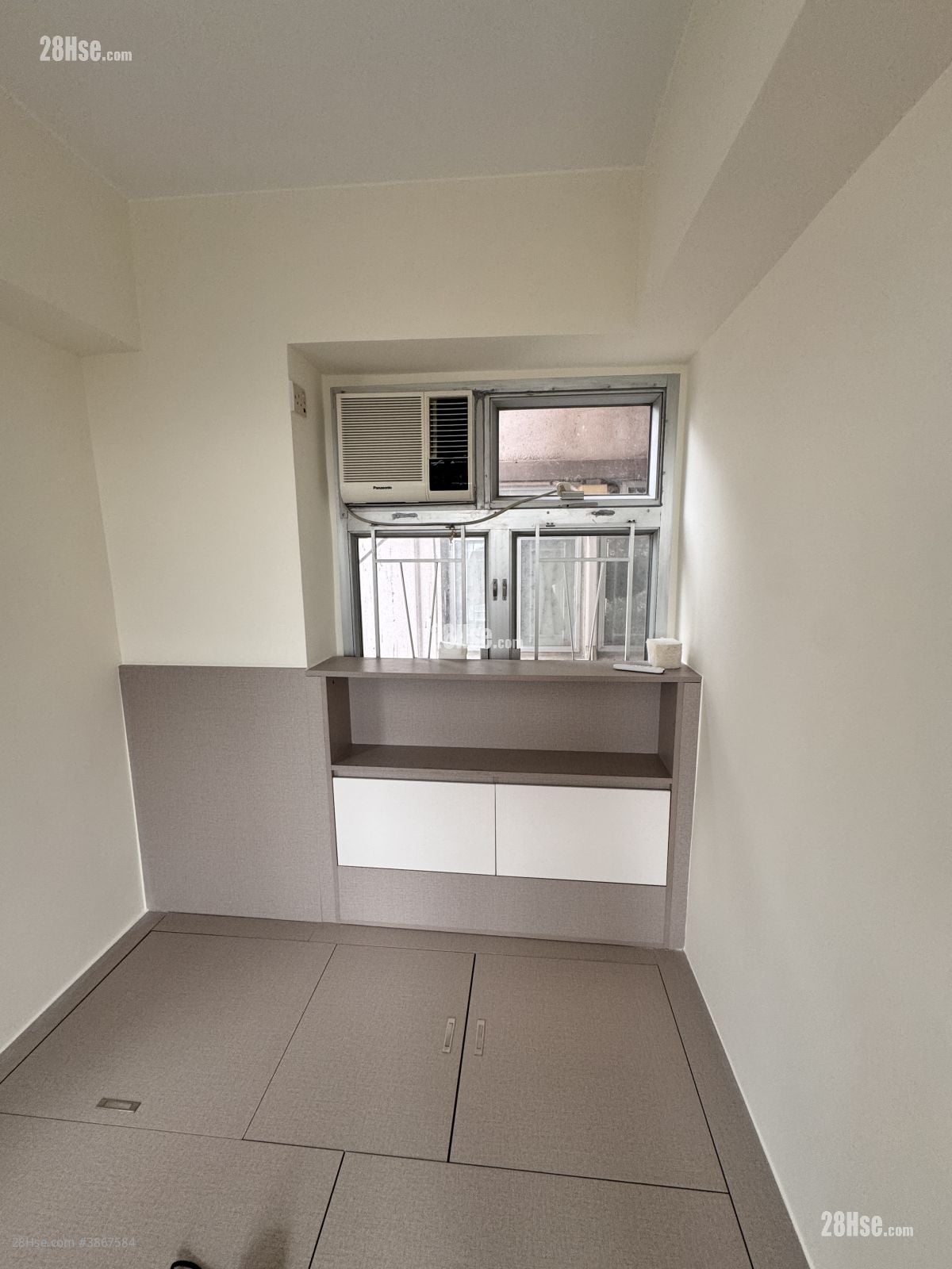 master room: Nan Hai Mansion Sell 1 Bedroom , 1 Bathroom 319 ft²