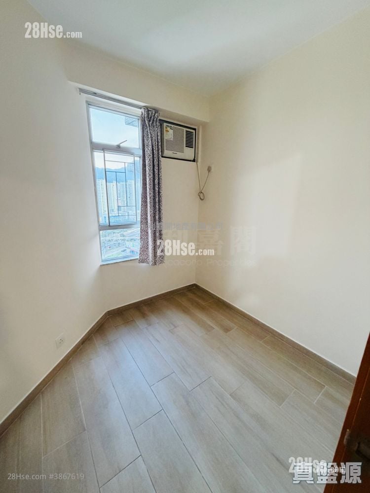 Man Lai Court Rental 3 Bedrooms , 2 Bathrooms 622 ft²