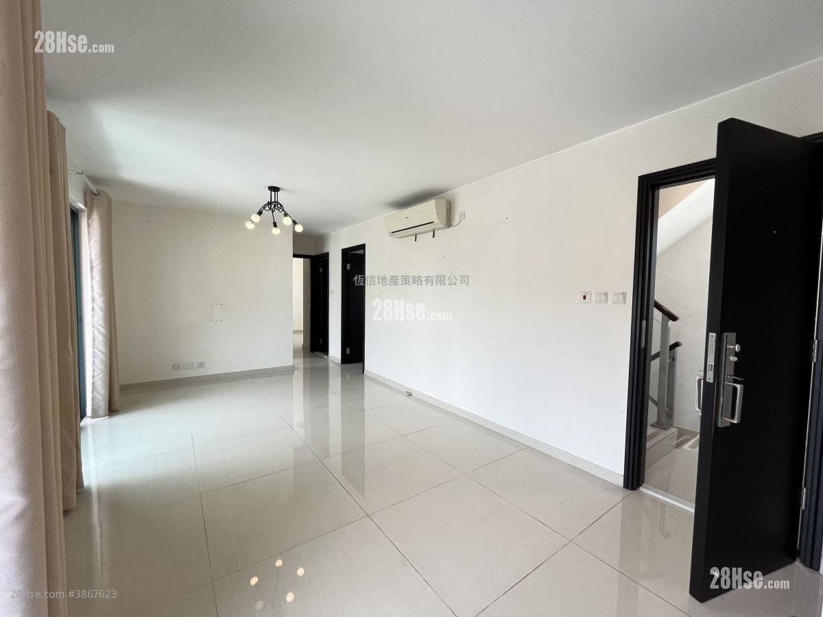 Village Rental 3 Bedrooms , 1 Bathroom 630 ft²