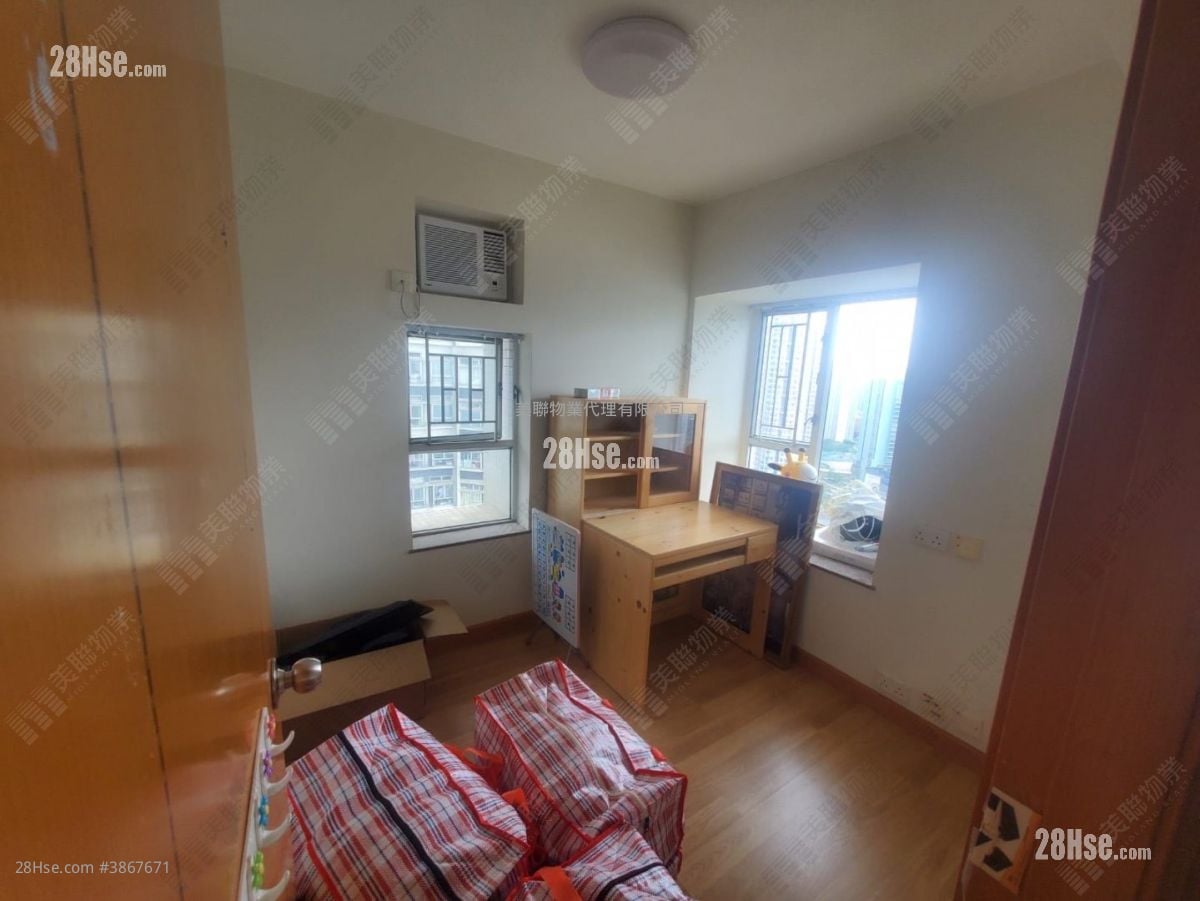 Kingswood Villas Sell 3 Bedrooms 544 ft²