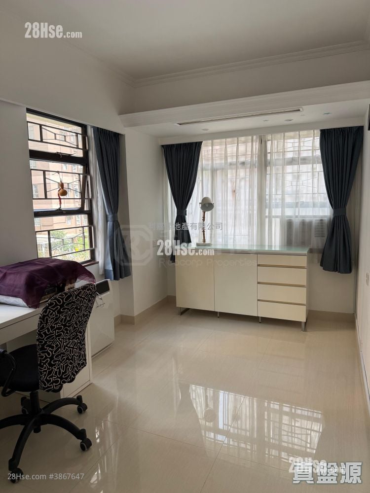 Kin Ming Building Sell 2 Bedrooms 591 ft²