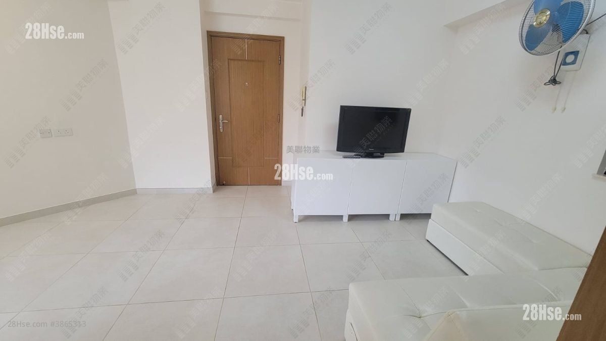 Kornhill Rental 2 Bedrooms , 1 Bathroom 497 ft²