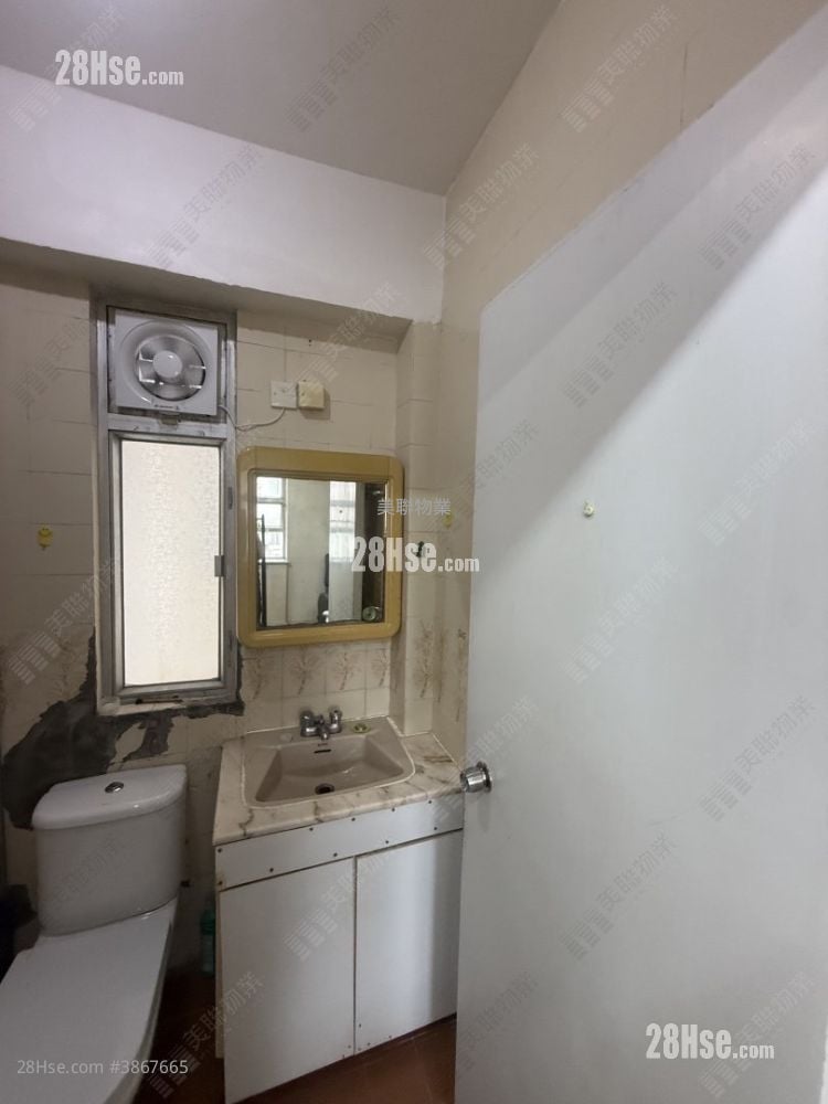 Tsuen King Garden Sell 2 Bedrooms , 1 Bathroom 434 ft²