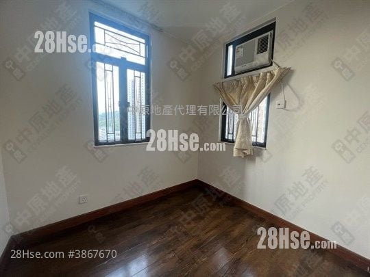 Luk Yeung Sun Chuen Sell 3 Bedrooms , 1 Bathroom 582 ft²