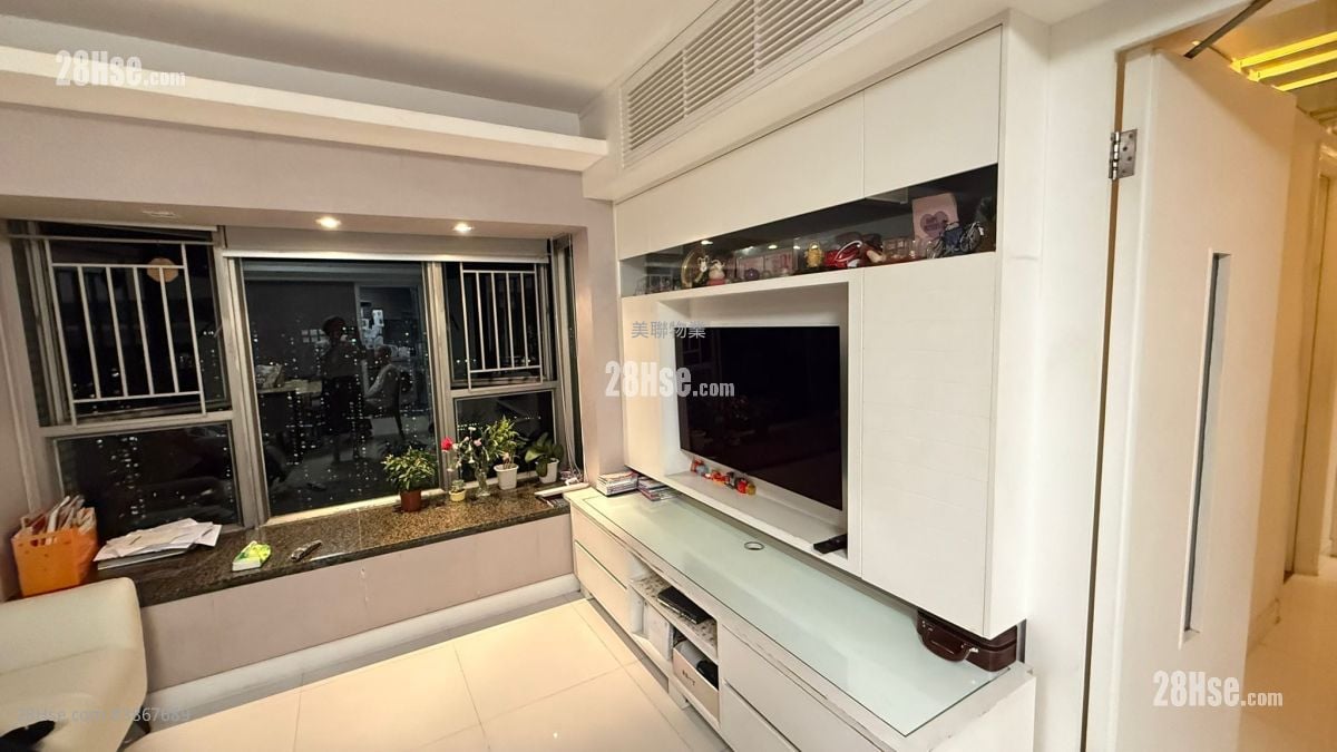 Tseung Kwan O Plaza Sell 3 Bedrooms , 2 Bathrooms 728 ft²