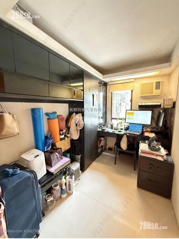 Parc Oasis Sell 3 Bedrooms , 2 Bathrooms 681 ft²