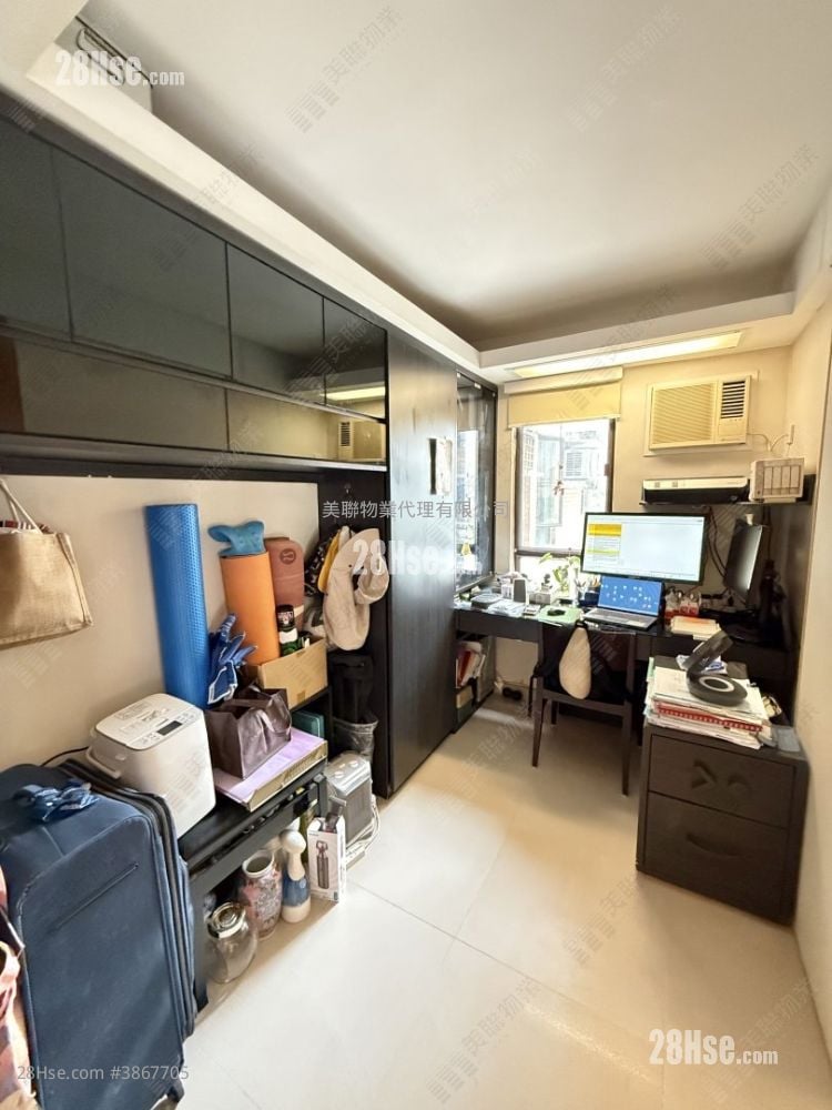 Parc Oasis Sell 3 Bedrooms , 2 Bathrooms 681 ft²