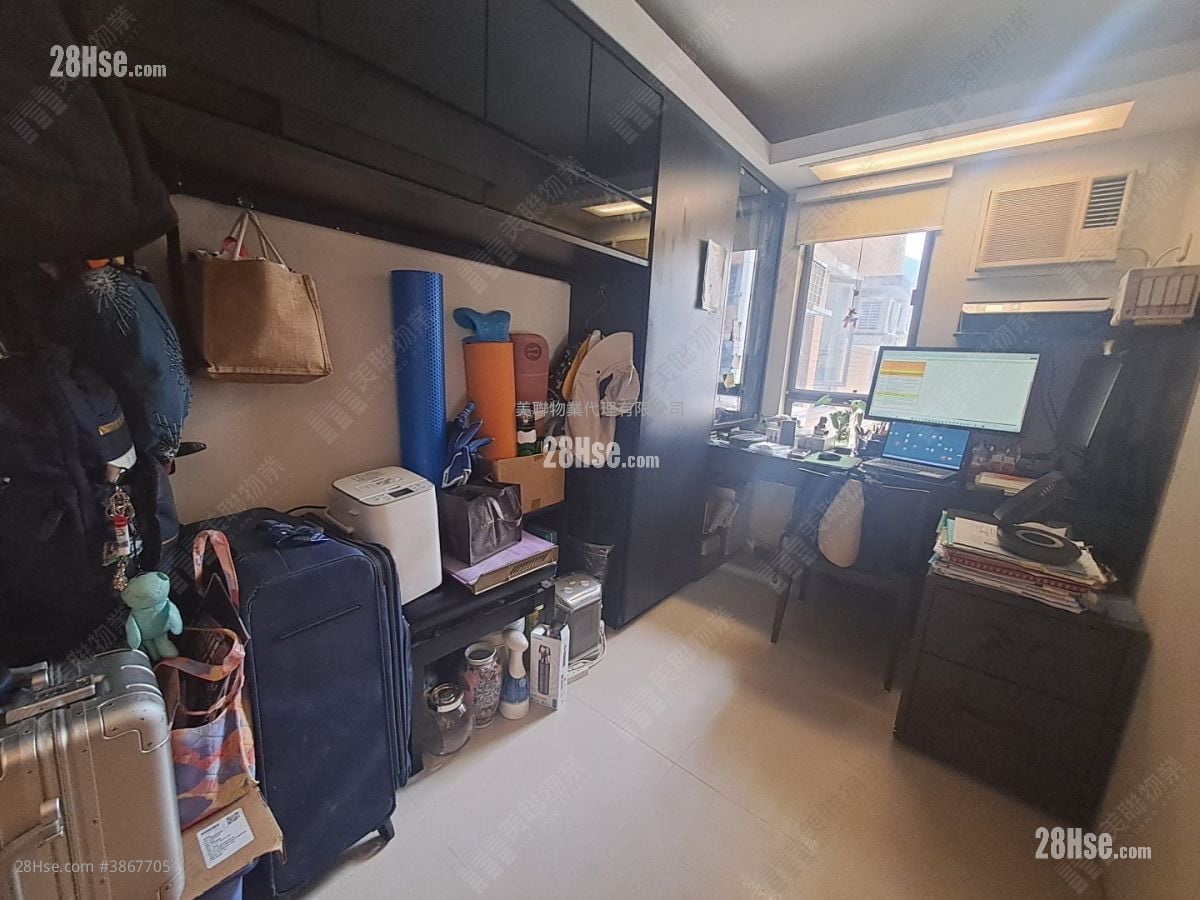 Parc Oasis Sell 3 Bedrooms , 2 Bathrooms 681 ft²