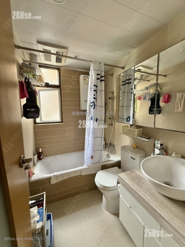 Parc Oasis Sell 3 Bedrooms , 2 Bathrooms 681 ft²