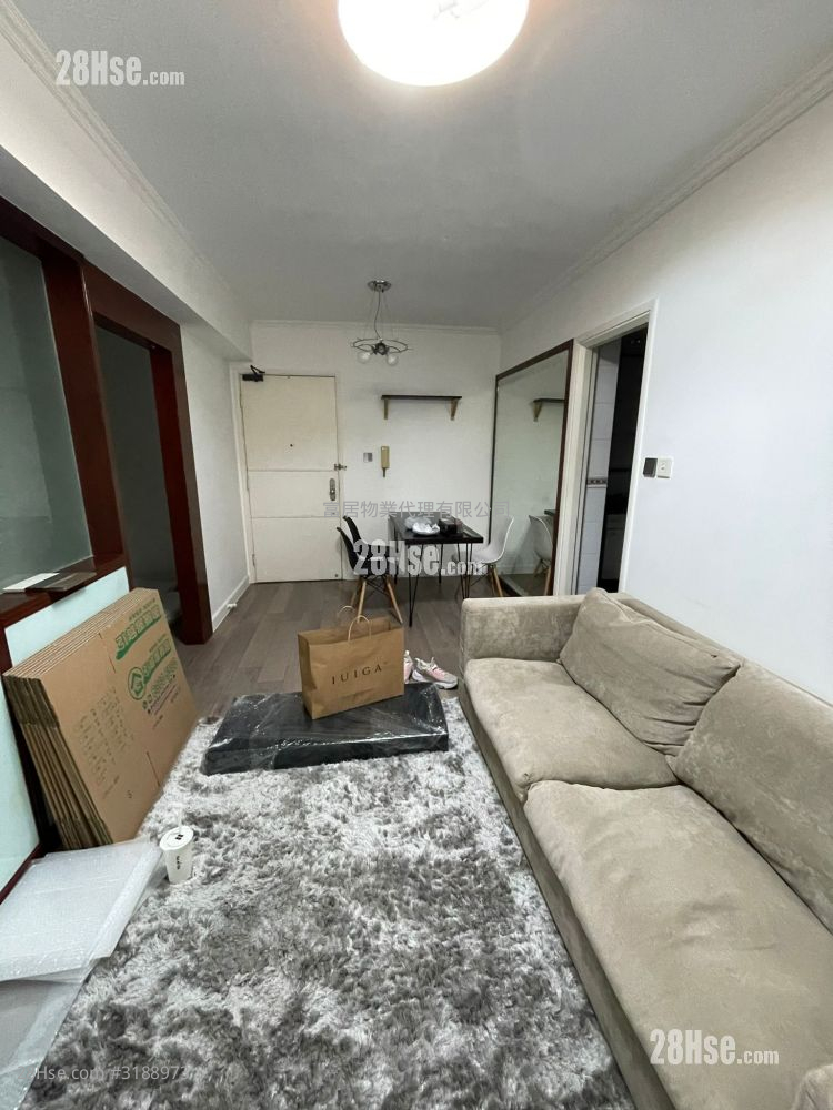 Sea Crest Villa Sell 2 Bedrooms , 1 Bathroom 415 ft²