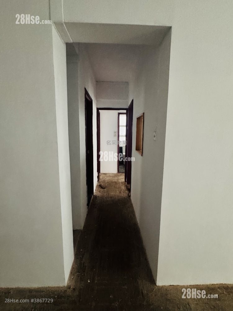 Towning Mansion Sell 3 Bedrooms , 1 Bathroom 1,112 ft²