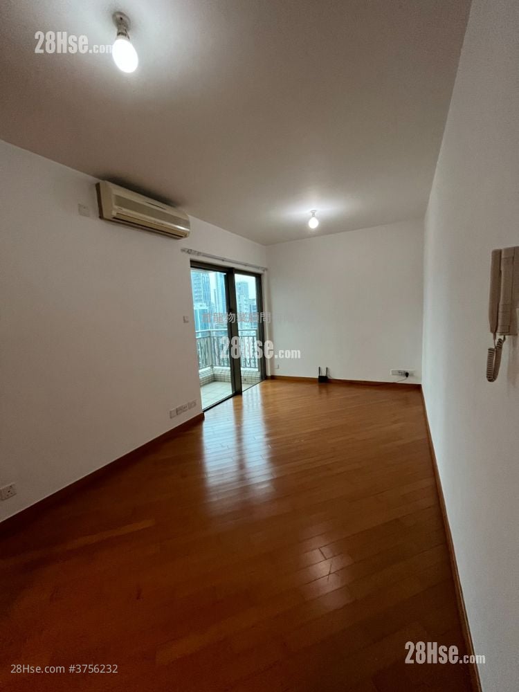 The Zenith Rental 2 Bedrooms , 1 Bathroom 492 ft²