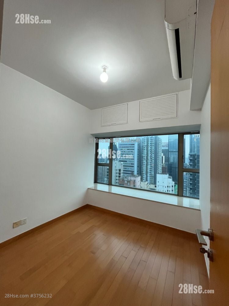 The Zenith Rental 2 Bedrooms , 1 Bathroom 492 ft²