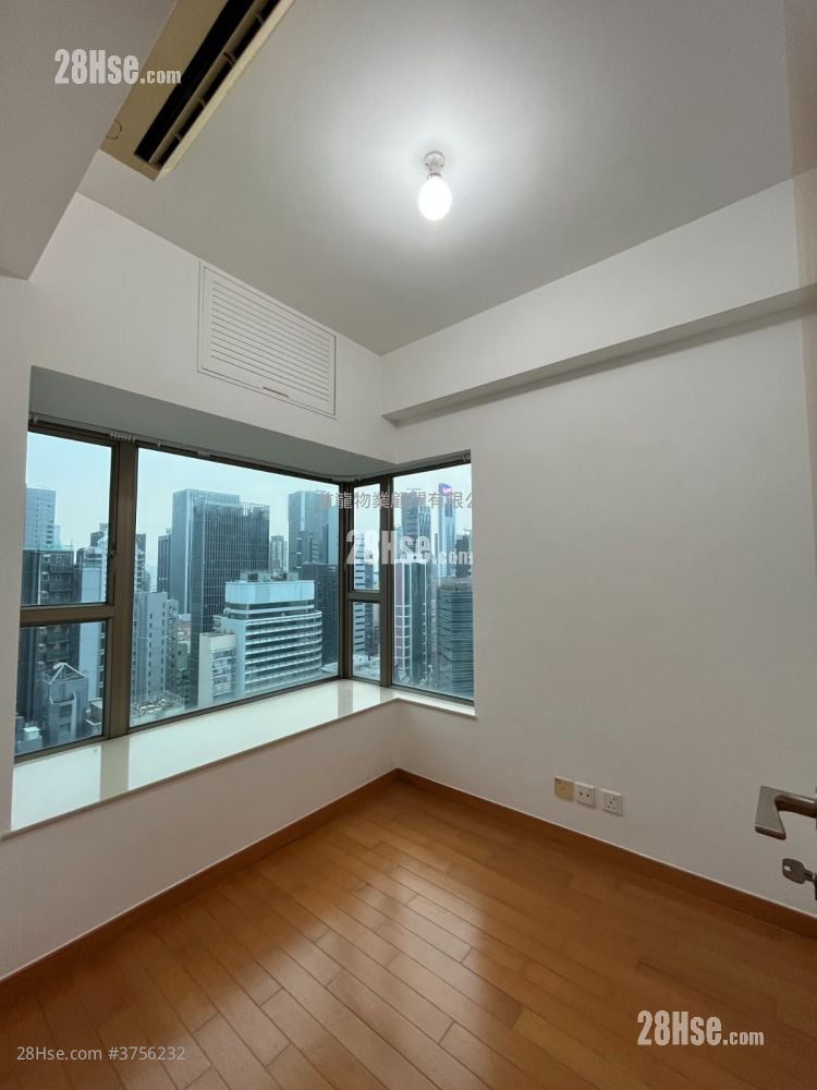The Zenith Rental 2 Bedrooms , 1 Bathroom 492 ft²