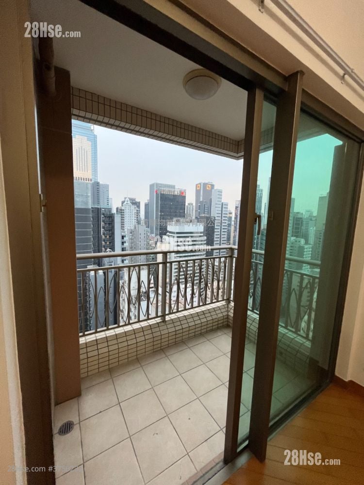 The Zenith Rental 2 Bedrooms , 1 Bathroom 492 ft²