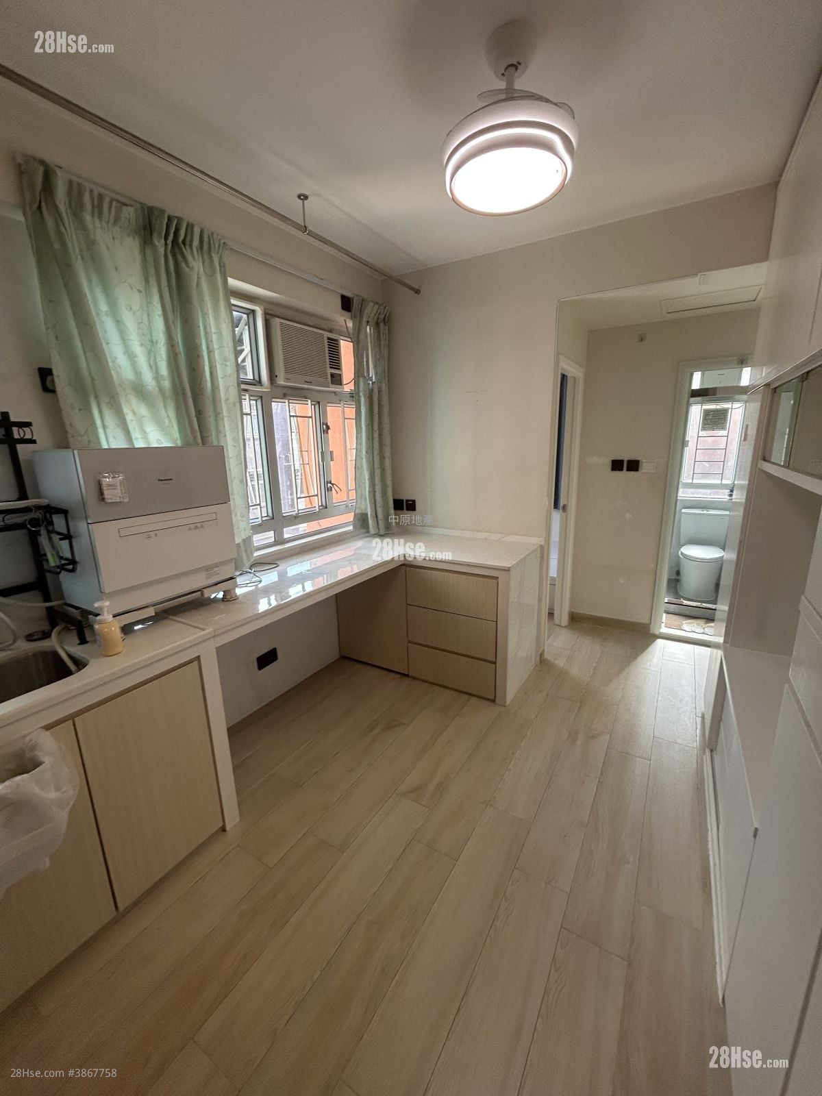 Lucky Mansion Sell 2 Bedrooms , 1 Bathroom 315 ft²