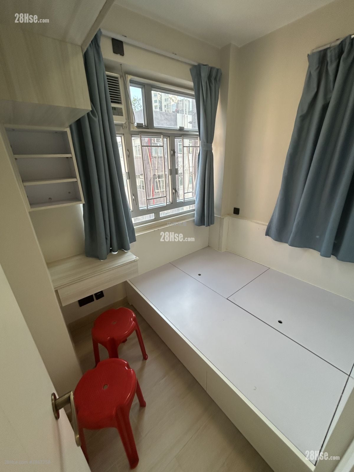 Lucky Mansion Sell 2 Bedrooms , 1 Bathroom 315 ft²