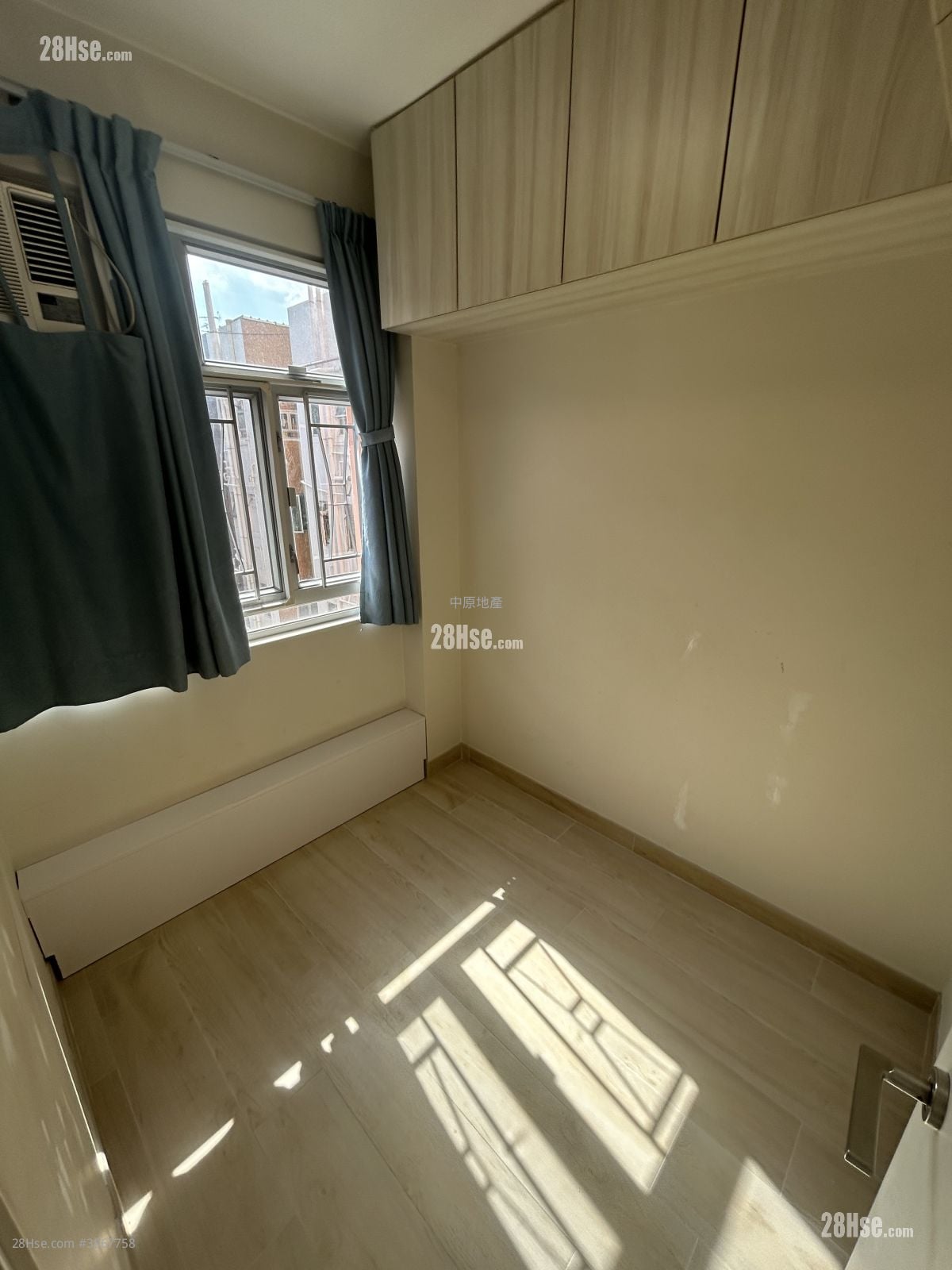 Lucky Mansion Sell 2 Bedrooms , 1 Bathroom 315 ft²