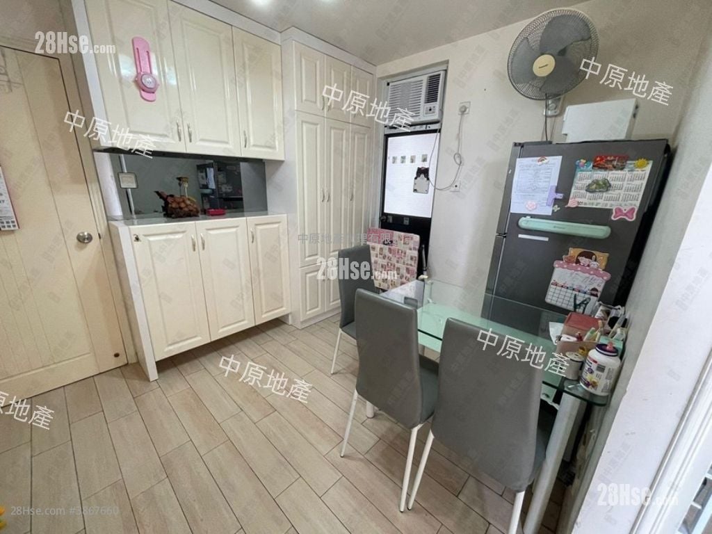 Luk Yeung Sun Chuen Sell 2 Bedrooms , 1 Bathroom 475 ft²