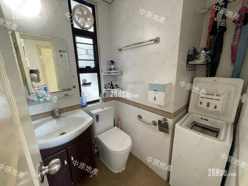 Luk Yeung Sun Chuen Sell 2 Bedrooms , 1 Bathroom 475 ft²