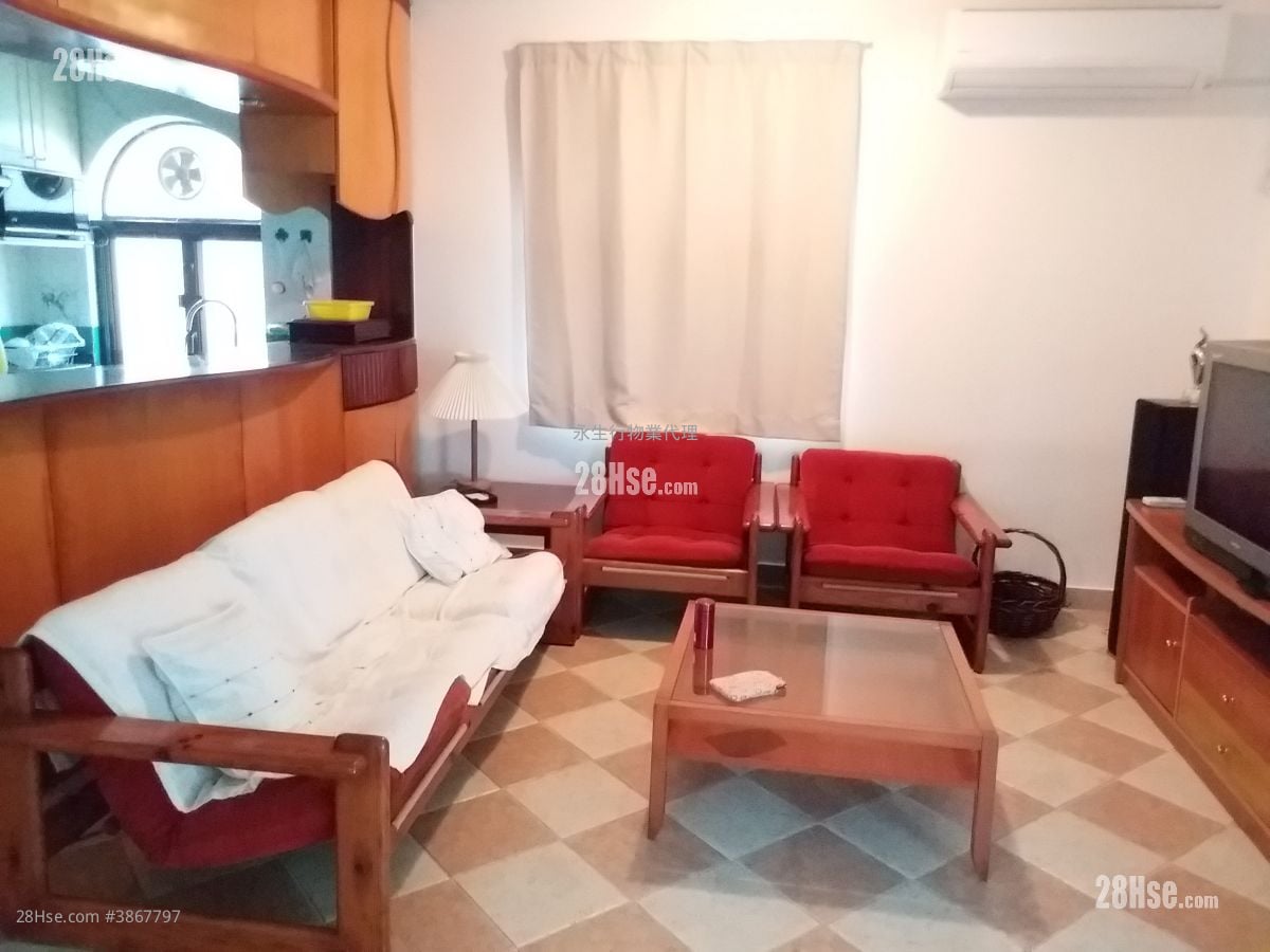 Nam Wai Rental 2 Bedrooms , 1 Bathroom 700 ft²