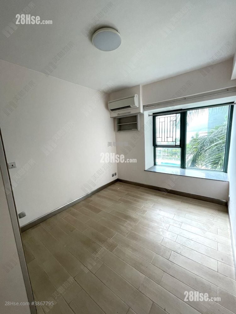 Baycrest Rental 2 Bedrooms , 1 Bathroom 586 ft²
