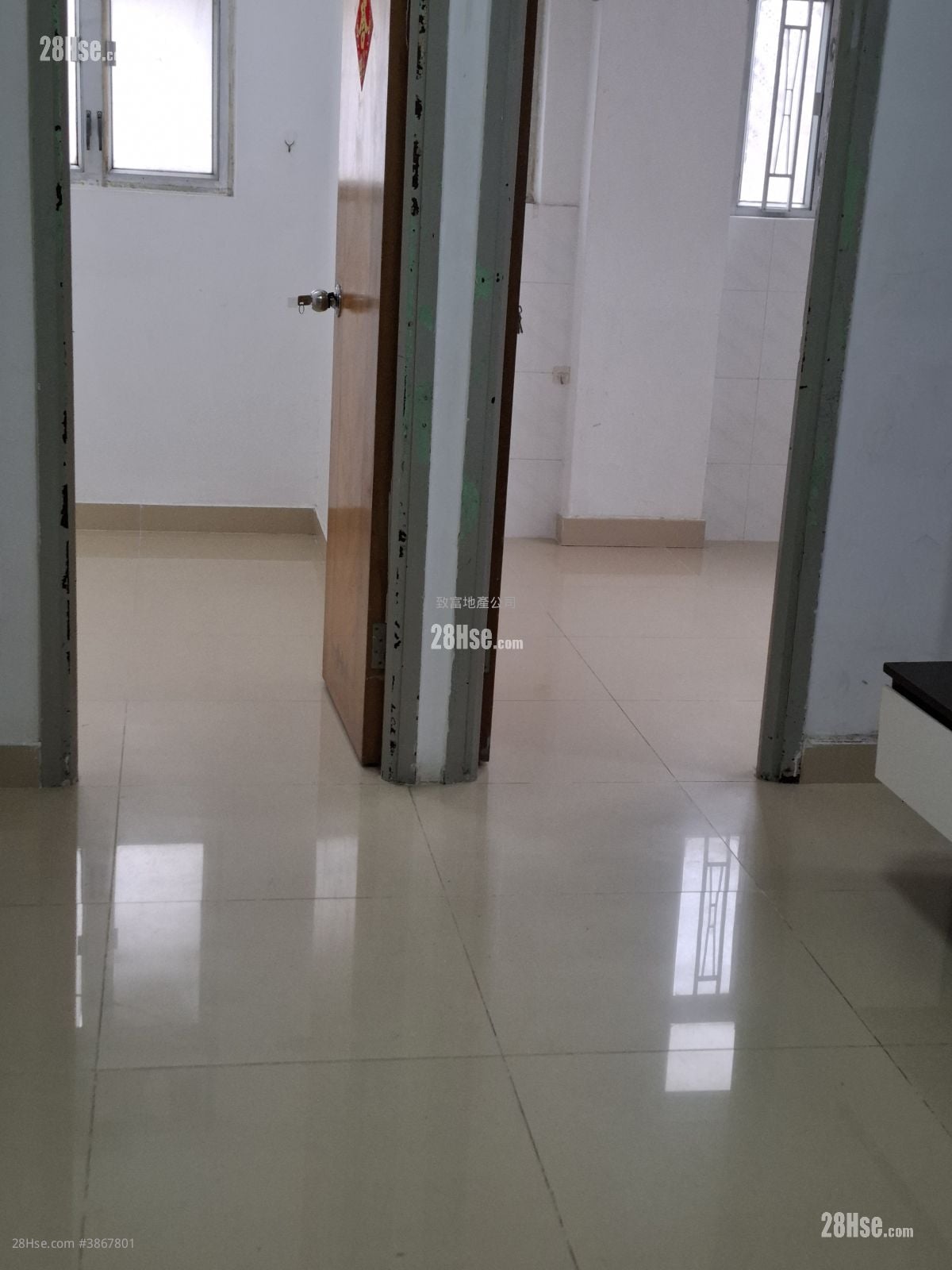 Wah Hing House Rental 2 Bedrooms , 1 Bathroom 335 ft²